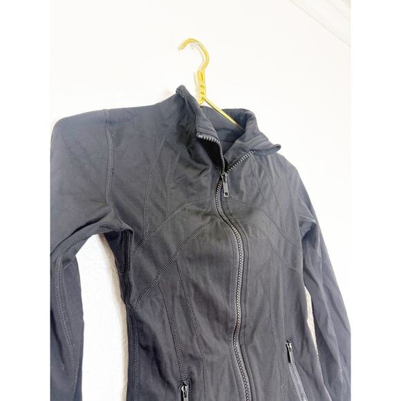 Lululemon Black Define Jacket Luon Size 2 Workout Athletic - Picture 6 of 12